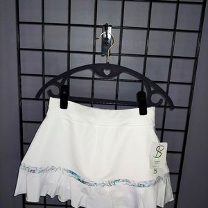XS Sofibella white tennis skirt